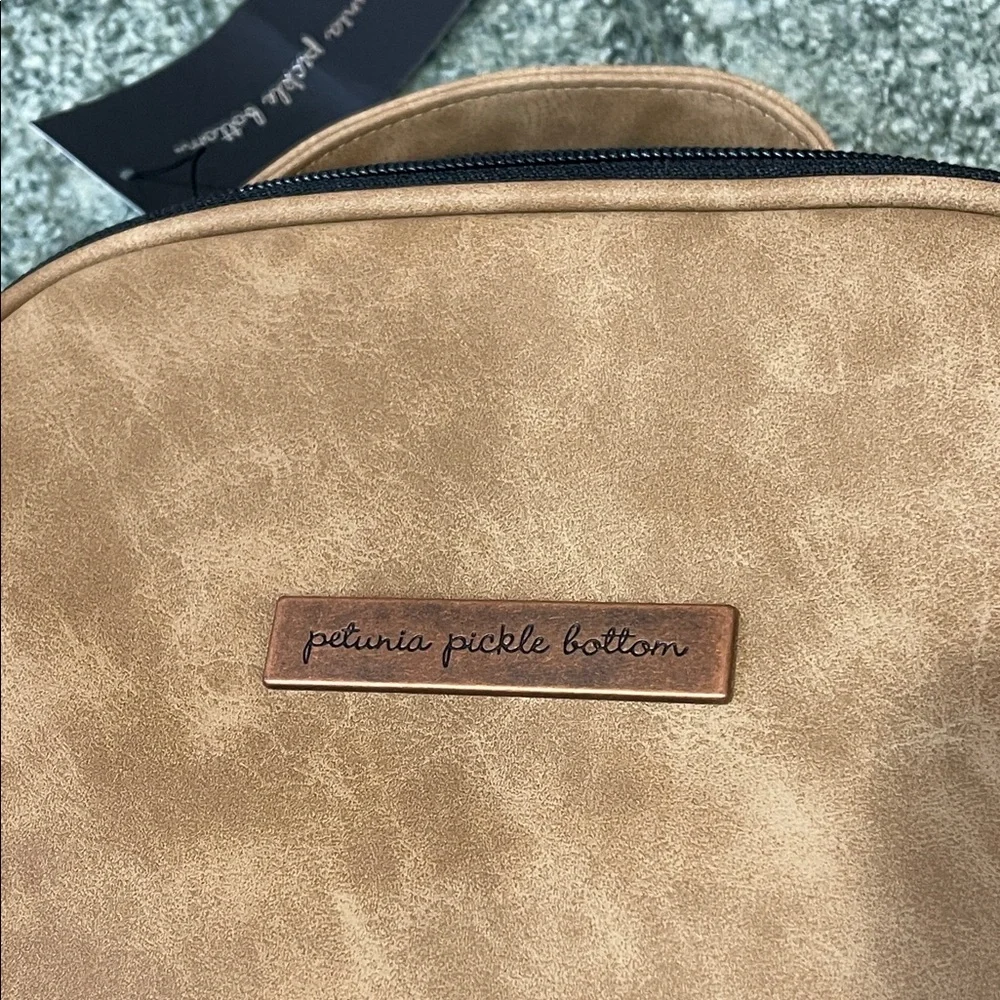 NWT Petunia Pickle Bottom Tandem Bottle & Lunch Tote - Brioche